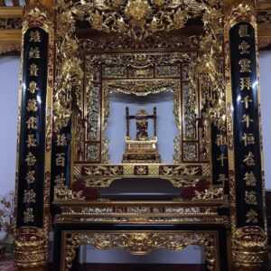 Mẫu không gian thờ cúng 13